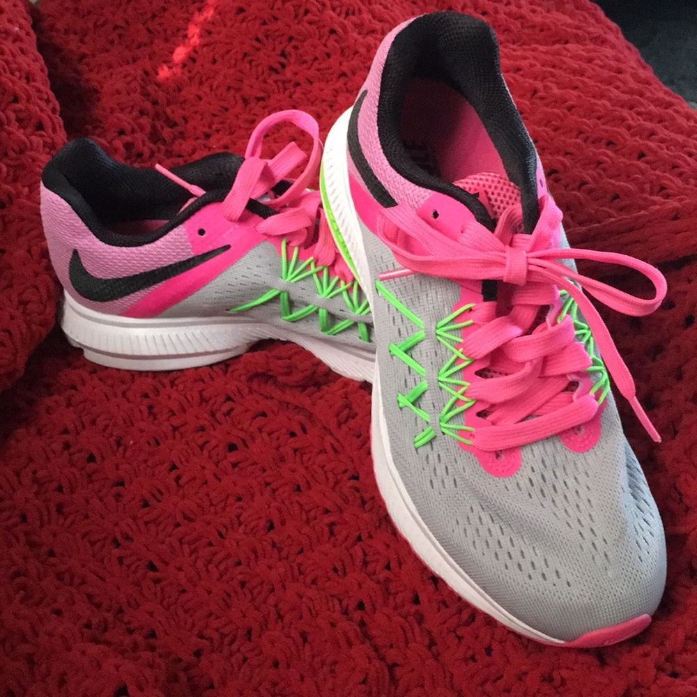 Nike  shoes